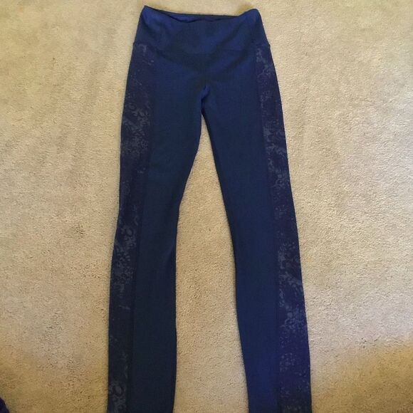 Daily Practice By Anthropologie Sofia High Rise Leggings In Navy/Marine - Picture 6 of 10